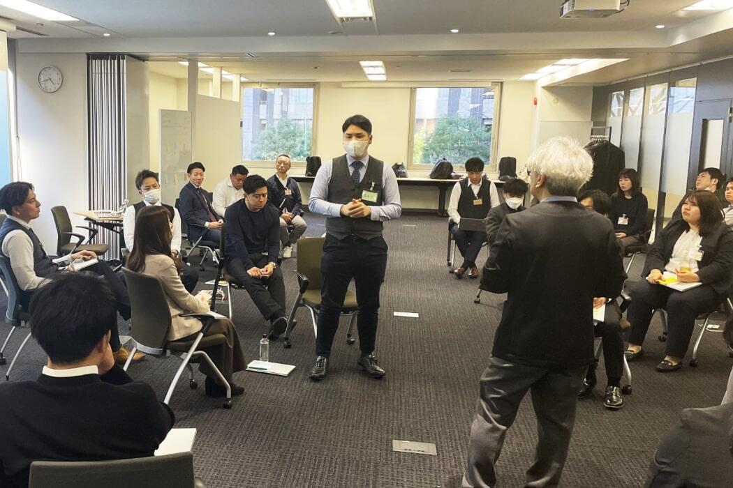 人材育成の専門家を招き、新たなプロジェクトを推進中!